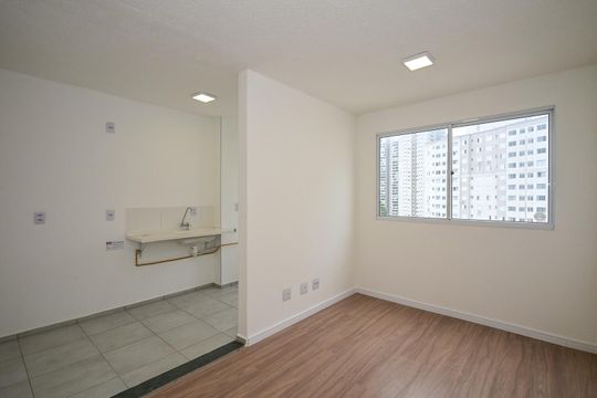 Sala de apartamento para alugar com 2 quartos, 44m² em Vila Suzana, São Paulo
