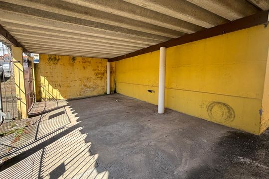 Garagem de casa à venda com 4 quartos, 250m² em Jardim Silvana, Santo André