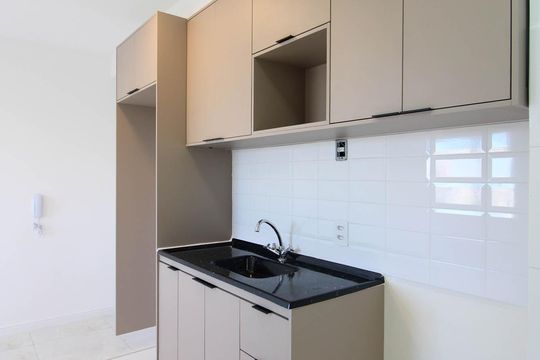 Cozinha e Área de Serviço de apartamento para alugar com 2 quartos, 40m² em Umarizal, São Paulo