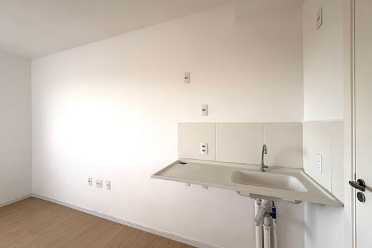 Cozinha de kitnet/studio à venda com 1 quarto, 30m² em Vila Pereira Barreto, São Paulo