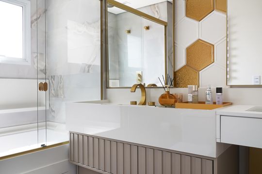 Banheiro de apartamento à venda com 3 quartos, 164m² em Vila Assunção, Santo André