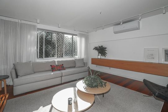 Sala de apartamento para alugar com 3 quartos, 342m² em Auxiliadora, Porto Alegre