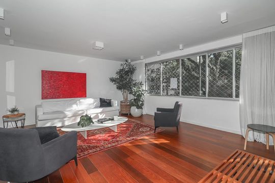 Sala de apartamento para alugar com 3 quartos, 342m² em Auxiliadora, Porto Alegre