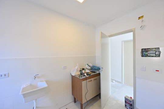 Cozinha/Lavanderia de kitnet/studio para alugar com 1 quarto, 16m² em Vila do Encontro, São Paulo
