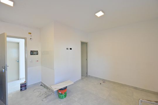 Sala/Quarto de kitnet/studio para alugar com 1 quarto, 16m² em Vila do Encontro, São Paulo