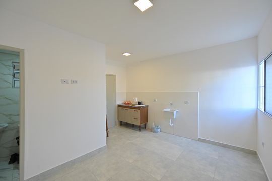 Sala/Quarto de kitnet/studio para alugar com 1 quarto, 16m² em Vila do Encontro, São Paulo