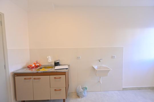 Cozinha/Lavanderia de kitnet/studio para alugar com 1 quarto, 16m² em Vila do Encontro, São Paulo
