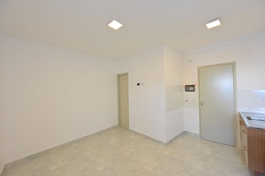 Sala/Quarto de kitnet/studio para alugar com 1 quarto, 16m² em Vila do Encontro, São Paulo