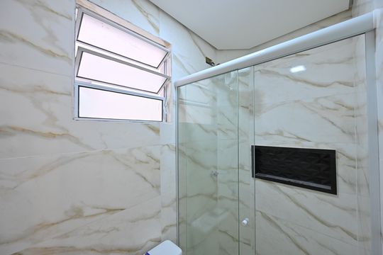 Banheiro Social de kitnet/studio para alugar com 1 quarto, 16m² em Vila do Encontro, São Paulo