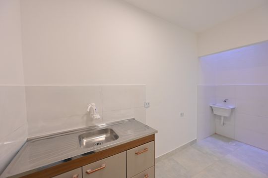 Cozinha de kitnet/studio para alugar com 1 quarto, 16m² em Vila do Encontro, São Paulo