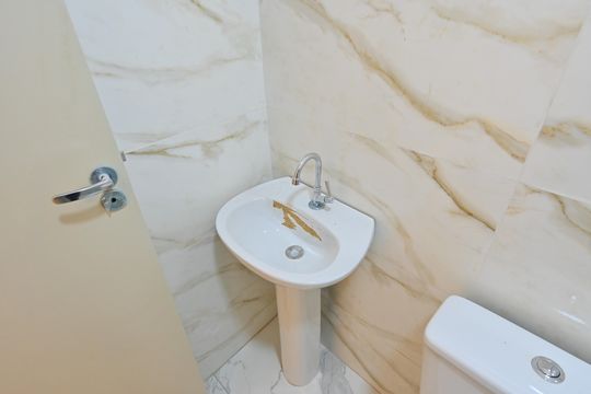 Banheiro Social de kitnet/studio para alugar com 1 quarto, 16m² em Vila do Encontro, São Paulo