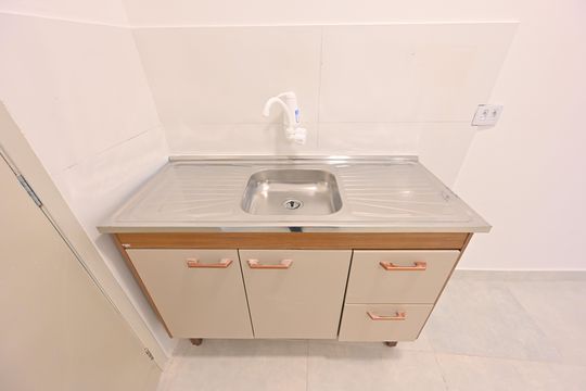 Cozinha de kitnet/studio para alugar com 1 quarto, 16m² em Vila do Encontro, São Paulo