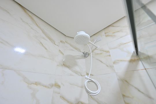Banheiro Social de kitnet/studio para alugar com 1 quarto, 16m² em Vila do Encontro, São Paulo