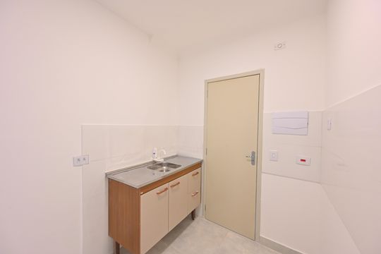 Cozinha de kitnet/studio para alugar com 1 quarto, 16m² em Vila do Encontro, São Paulo