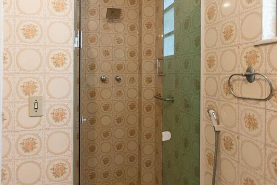Banheiro Suíte 1 de apartamento à venda com 4 quartos, 160m² em Tijuca, Rio de Janeiro