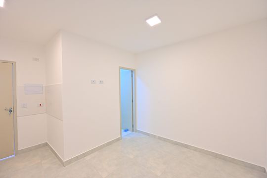 Sala/Quarto de kitnet/studio para alugar com 1 quarto, 16m² em Vila do Encontro, São Paulo