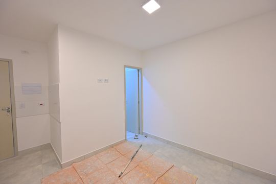 Sala/Quarto de kitnet/studio para alugar com 1 quarto, 16m² em Vila do Encontro, São Paulo
