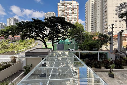 Vista de apartamento à venda com 3 quartos, 100m² em Vila Cordeiro, São Paulo