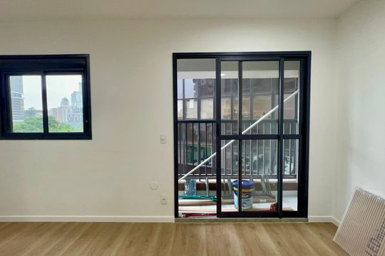 Sacada de kitnet/studio para alugar com 1 quarto, 27m² em Pinheiros, São Paulo