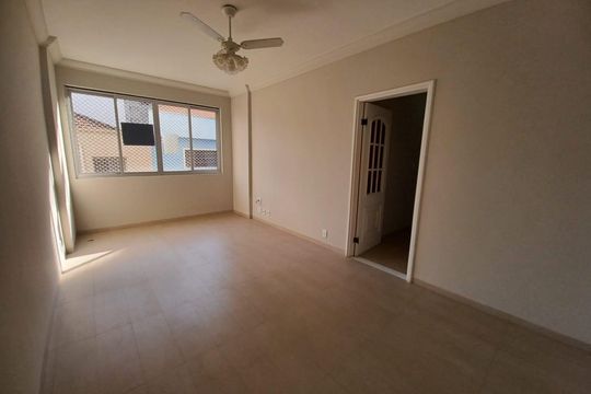 Apartamento à venda com 2 quartos, 74m² em Centro, Campinas