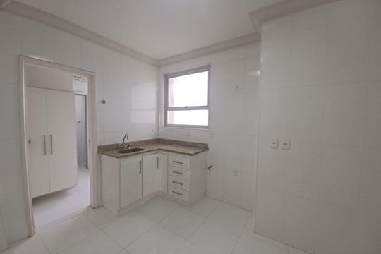 Apartamento à venda com 2 quartos, 74m² em Centro, Campinas