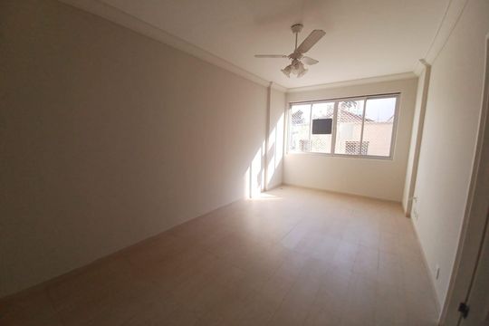 Apartamento à venda com 2 quartos, 74m² em Centro, Campinas