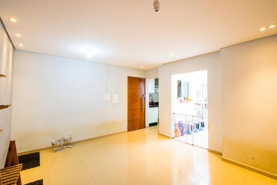 Sala de apartamento à venda com 3 quartos, 75m² em Jardim Bela Vista, Santo André