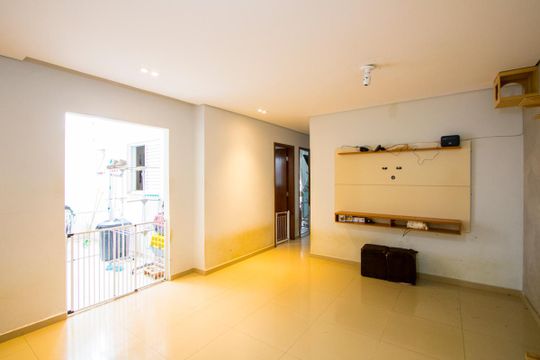 Sala de apartamento à venda com 3 quartos, 75m² em Jardim Bela Vista, Santo André