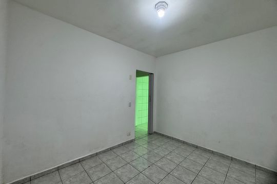 Casa à venda com 3 quartos, 110m² em Jardim Miriam, Guarulhos