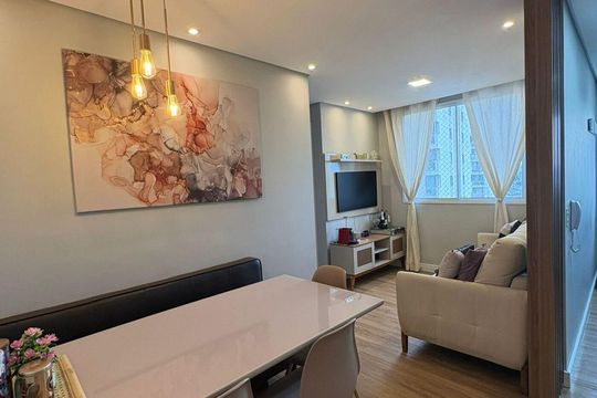 Sala de apartamento à venda com 2 quartos, 42m² em Jardim Monte Alegre, Taboão da Serra