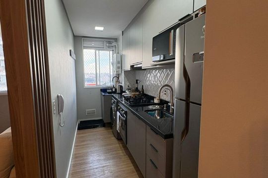 Cozinha de apartamento à venda com 2 quartos, 42m² em Jardim Monte Alegre, Taboão da Serra