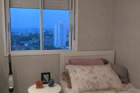 Quarto de apartamento à venda com 2 quartos, 42m² em Jardim Monte Alegre, Taboão da Serra