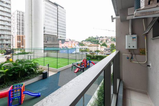 Varanda de kitnet/studio à venda com 1 quarto, 32m² em Santo Cristo, Rio de Janeiro