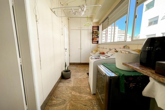 Varanda de apartamento à venda com 4 quartos, 220m² em Serra, Belo Horizonte