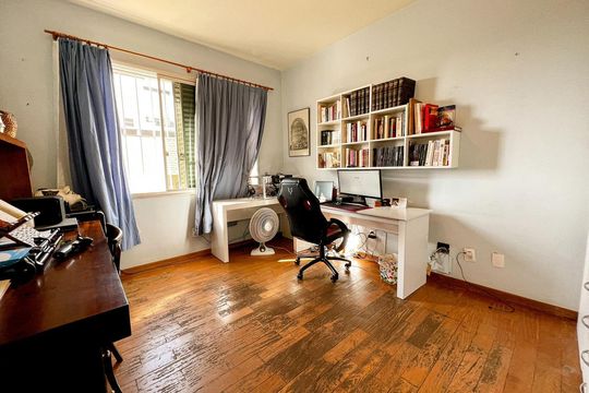 Quarto de apartamento à venda com 4 quartos, 220m² em Serra, Belo Horizonte