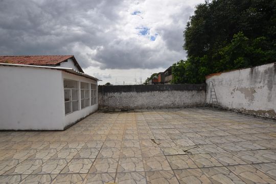 Área externa de casa à venda com 2 quartos, 480m² em Jardim Sulacap, Rio de Janeiro