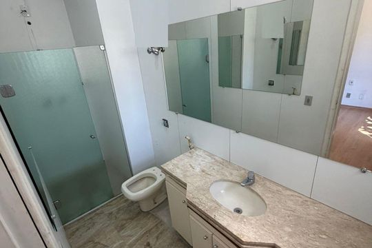 banho de apartamento à venda com 4 quartos, 140m² em Funcionários, Belo Horizonte