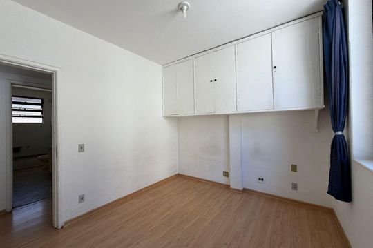 quarto  de apartamento à venda com 4 quartos, 140m² em Funcionários, Belo Horizonte