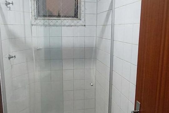 Banheiro de apartamento à venda com 3 quartos, 65m² em Jardim America, Belo Horizonte