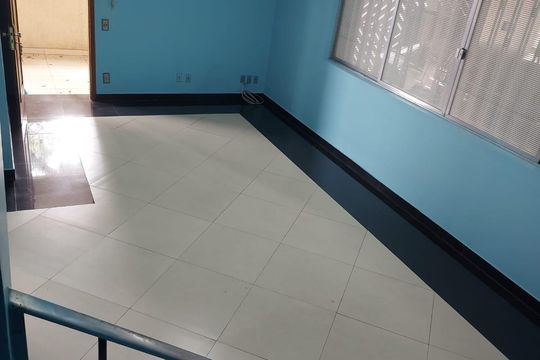 Sala de casa à venda com 3 quartos, 185m² em Vila Mussolini, São Bernardo do Campo