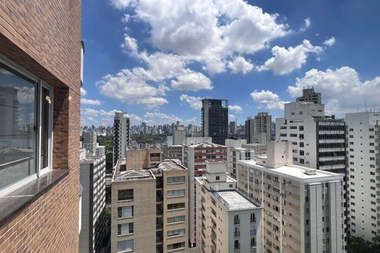 Vista da sacada de apartamento à venda com 2 quartos, 122m² em Itaim Bibi, São Paulo