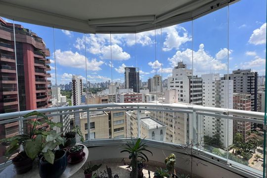 Sacada de apartamento à venda com 2 quartos, 122m² em Itaim Bibi, São Paulo