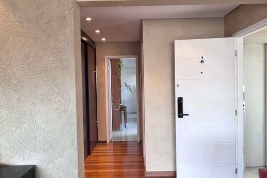 Corredor de apartamento à venda com 2 quartos, 122m² em Itaim Bibi, São Paulo