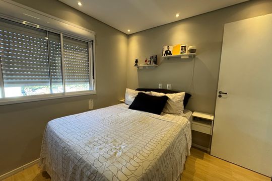 Quarto 1 de apartamento à venda com 2 quartos, 50m² em Jardim Roberto, Osasco