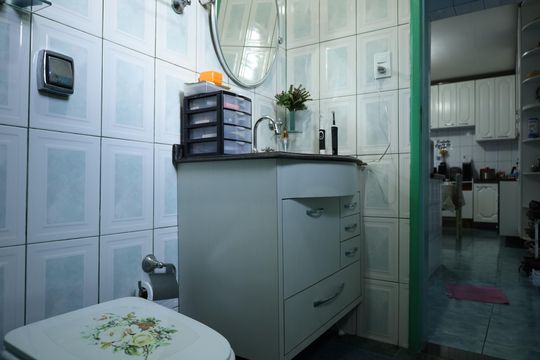 Banheiro 1 de casa à venda com 8 quartos, 400m² em Itaquera, São Paulo