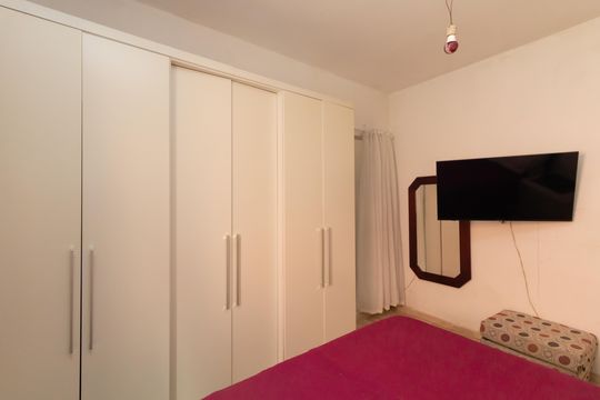 Suíte de casa à venda com 2 quartos, 63m² em Vila Marilena, São Paulo