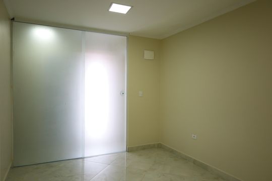 Casa para alugar com 3 quartos, 200m² em Jardim Alzira, São Paulo