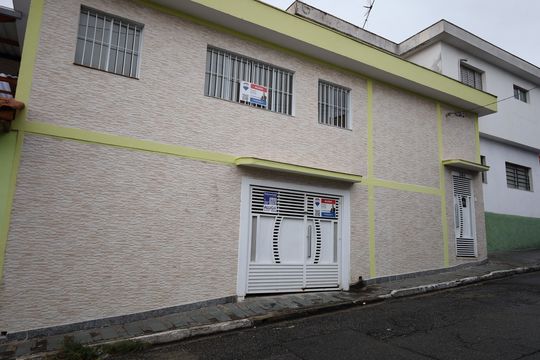 Casa para alugar com 3 quartos, 200m² em Jardim Alzira, São Paulo
