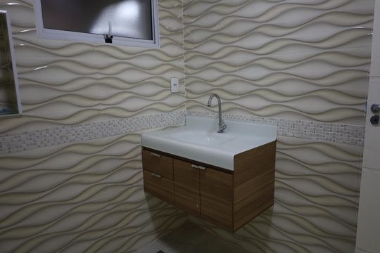 Casa para alugar com 3 quartos, 200m² em Jardim Alzira, São Paulo
