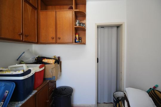 Quarto de Serviço de apartamento à venda com 4 quartos, 184m² em Petrópolis, Porto Alegre
